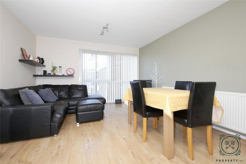 Mintern Close, Hedge Lane, N13 2 bed apartment for sale £325,000