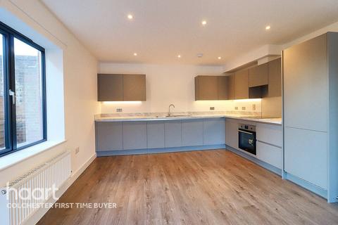 3 bedroom end of terrace house for sale, Joyce Brooks Close, Colchester