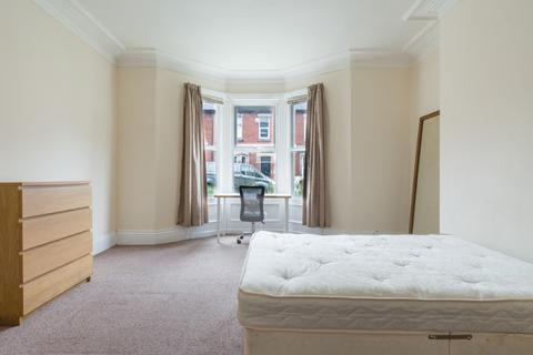 3 bedroom ground floor flat to rent, Buston Terrace, Newcastle Upon Tyne NE2