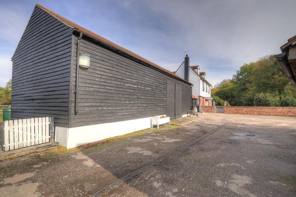 Outbuilding