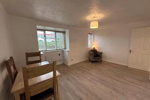 1 bedroom flat for sale, Britton Close, London, SE6