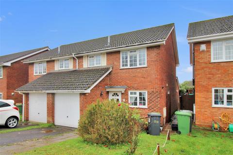 26 Ashmead, Bordon, GU35 0TL