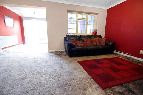 26 Ashmead, Bordon, GU35 0TL