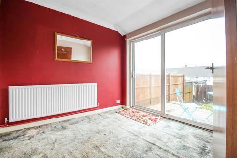 26 Ashmead, Bordon, GU35 0TL