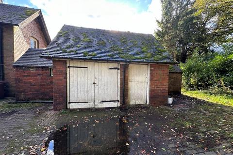 4 bedroom detached house for sale, The Firs, Stone Road, Meaford, Stone, Staffordshire, ST15 0QT