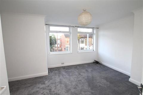 3 bedroom terraced house to rent, Perth Street, HU5