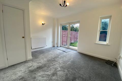 2 bedroom terraced house to rent, Holly Blue Close, Ipswich IP8