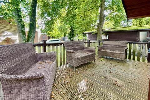 2 bedroom lodge for sale, Sandy Balls Holiday Village Pinelog Caboose Pinelodge, The New Forest SP6