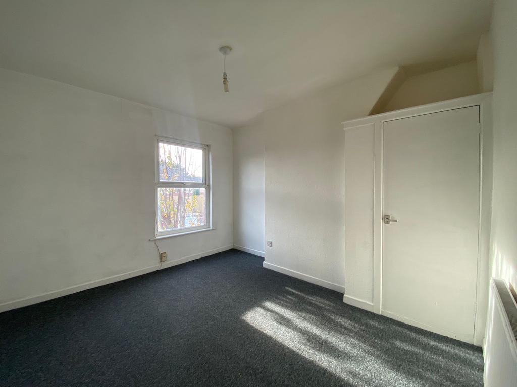 Laird Street, Birkenhead CH41 2 bed terraced house to rent £695 pcm