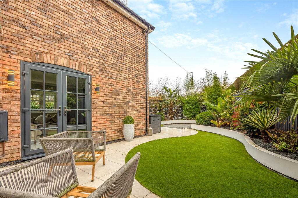 Gresford, Wrexham 4 bed detached house for sale £585,000