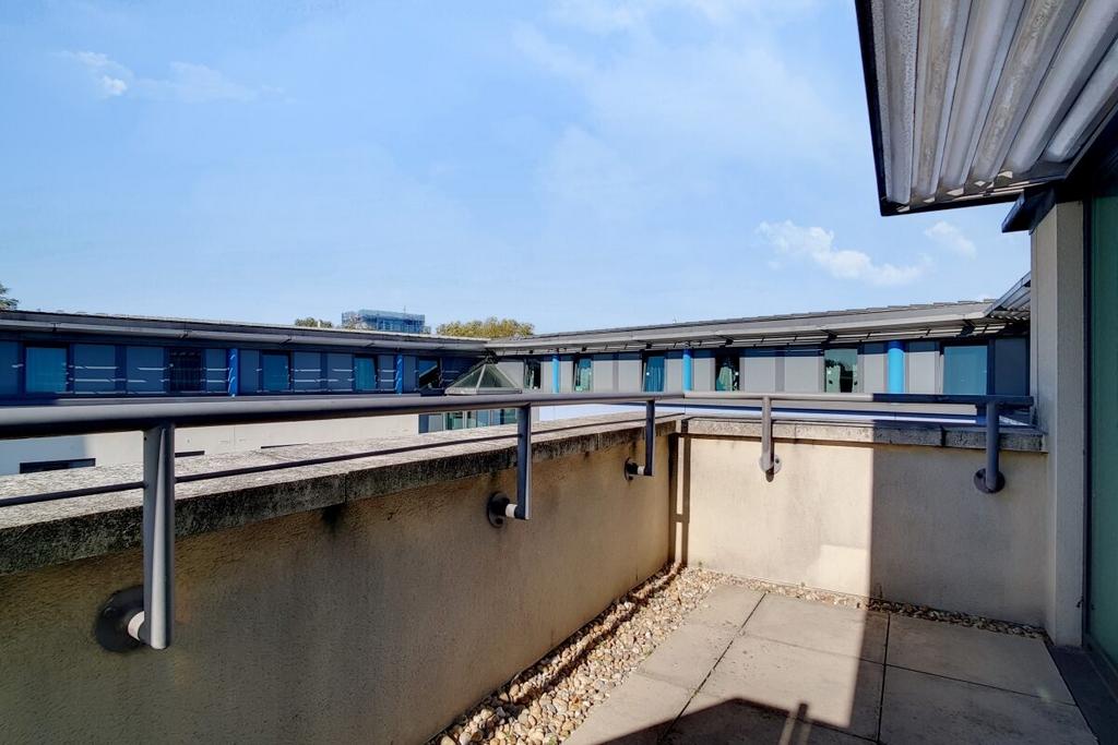 22 Balcony 1