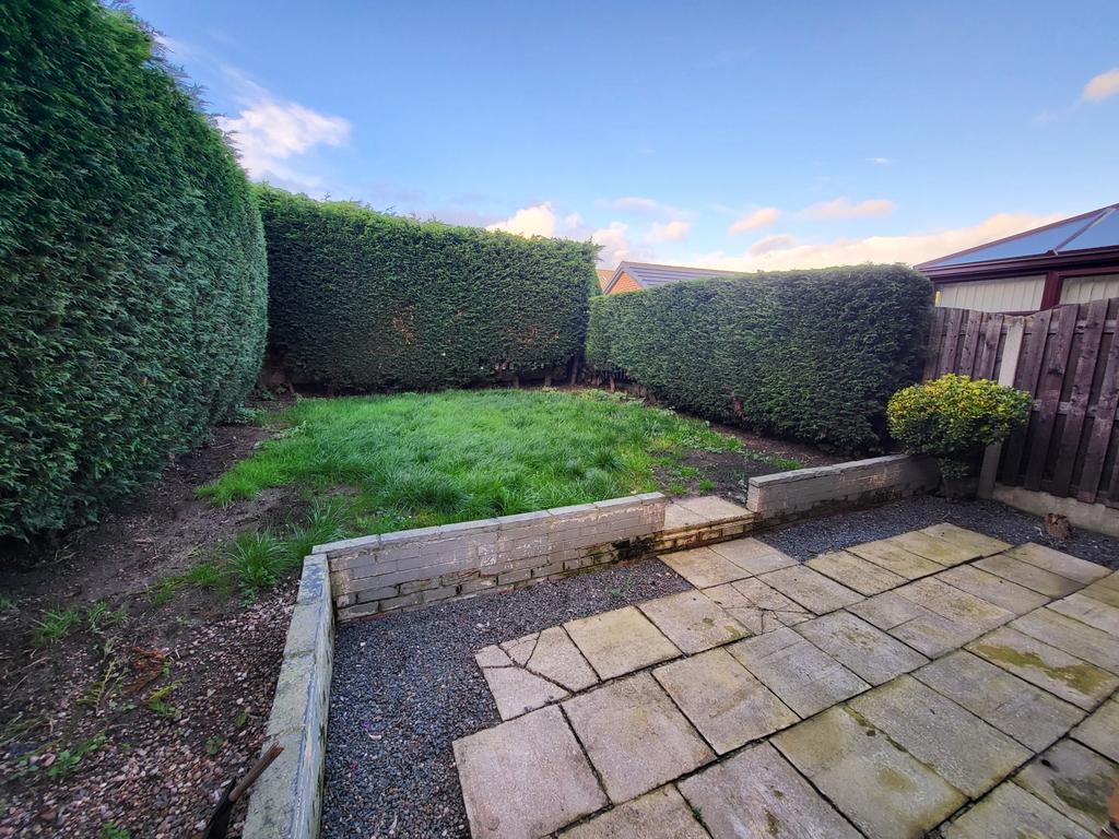 30 Holmes Road, Bramley, Rotherham 3 bed semidetached house to rent