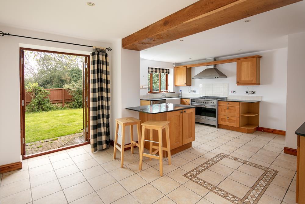 Lansdown, Bath, Somerset, BA1 4 bed village house for sale £950,000