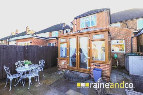 4 bedroom semi-detached house for sale, Crawford Road, Hatfield