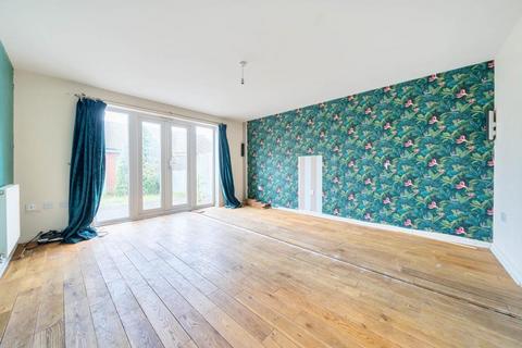 4 bedroom terraced house for sale, Swindon,  Wiltshire,  SN25