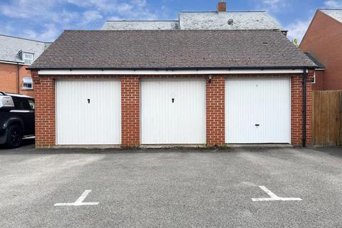 4 bedroom terraced house for sale, Swindon,  Wiltshire,  SN25