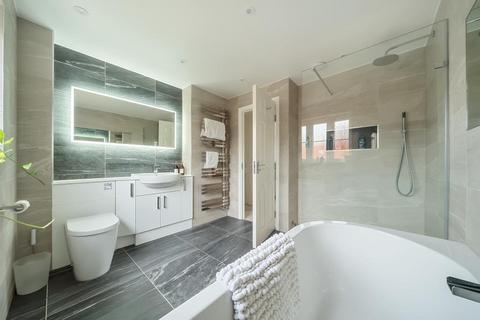 1 Founders Path, Weedon, Aylesbury, HP19 9SF