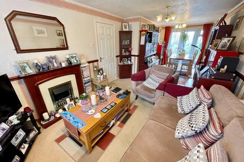 56 Buchanan Drive, Luton, LU2 0RT