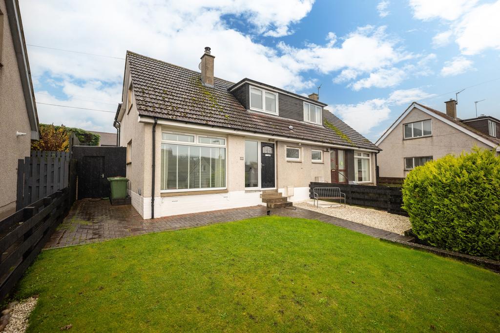15 Woodhall Road, Pencaitland, EH34 5AR 3 bed semidetached house for