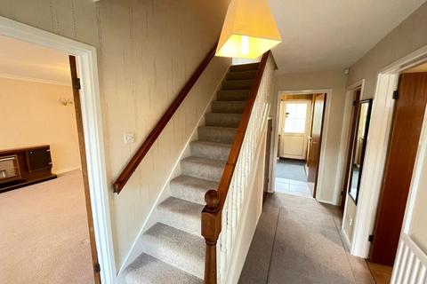 undefined, Sunnycroft, High Wycombe