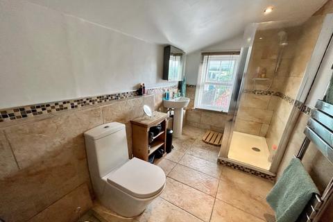 18 High Street, Wouldham, Rochester, ME1 3XB