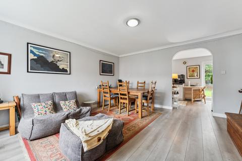 2 Cromer Gardens, Glasgow, G20 9JQ