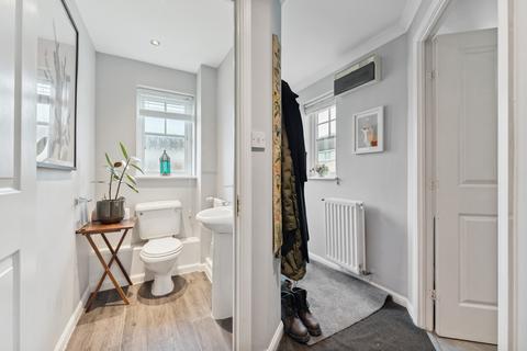 2 Cromer Gardens, Glasgow, G20 9JQ
