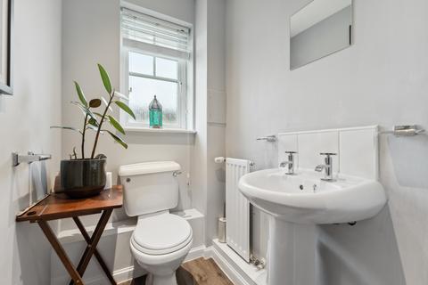 2 Cromer Gardens, Glasgow, G20 9JQ