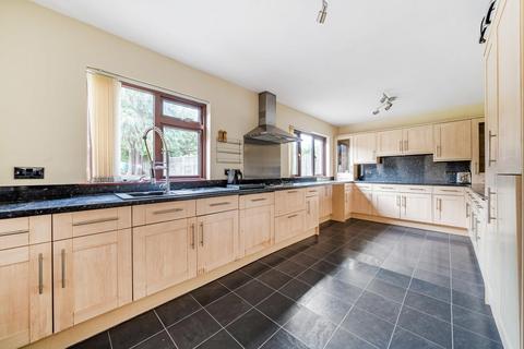 93 Imperial Way, Chislehurst, BR7 6JS