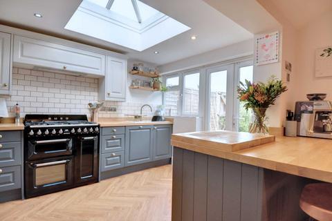 16 Albert Road, Henley-on-thames, RG9 1SD