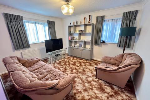 2 bedroom flat for sale, Station Road, Marple, Stockport, SK6