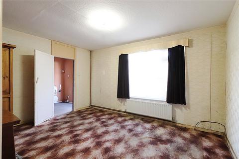 20 Hemsted Road, Erith, DA8 3LA