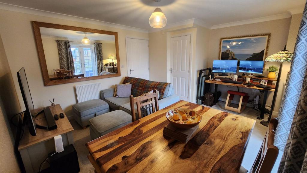 Lounge/dining room