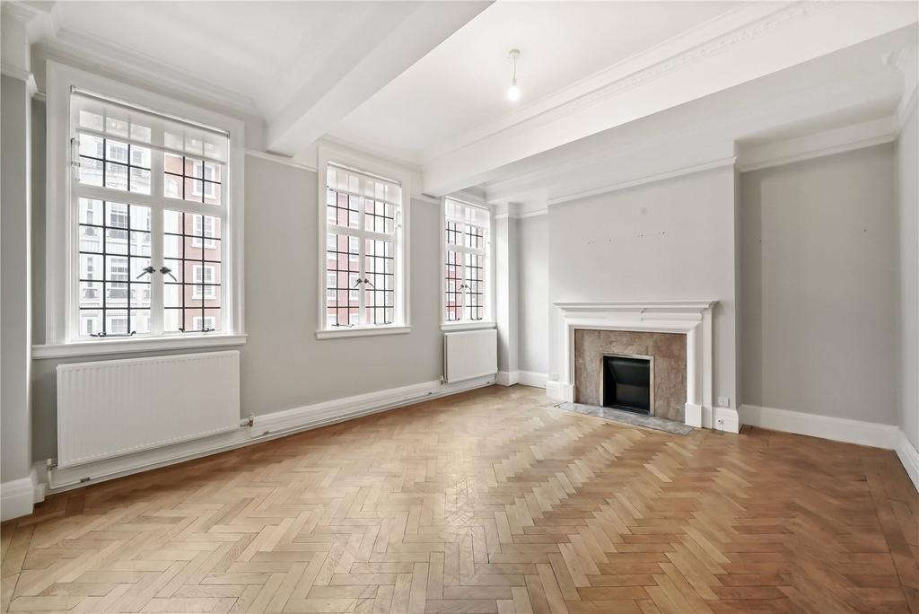 Chiltern Court, Baker Street, Marylebone, London 4 bed flat to rent £