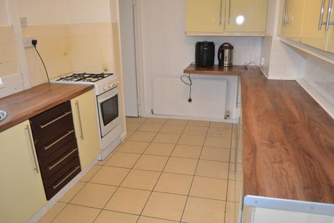 3 bedroom flat for sale - Robinswood Road, Manchester M22