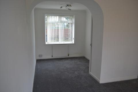 3 bedroom flat for sale - Robinswood Road, Manchester M22