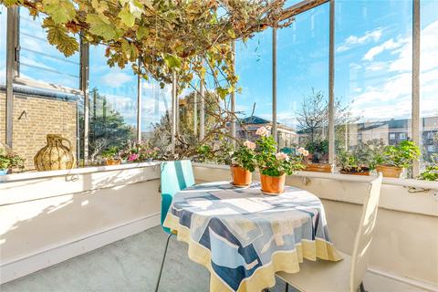 54 Stile Hall Gardens, London, W4 3BU