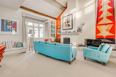54 Stile Hall Gardens, London, W4 3BU
