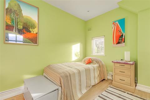 54 Stile Hall Gardens, London, W4 3BU