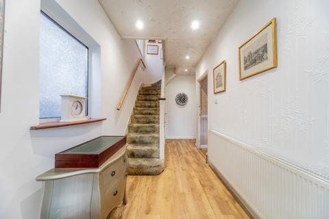 3 bedroom semi-detached house for sale, Fernwood Crescent, London N20