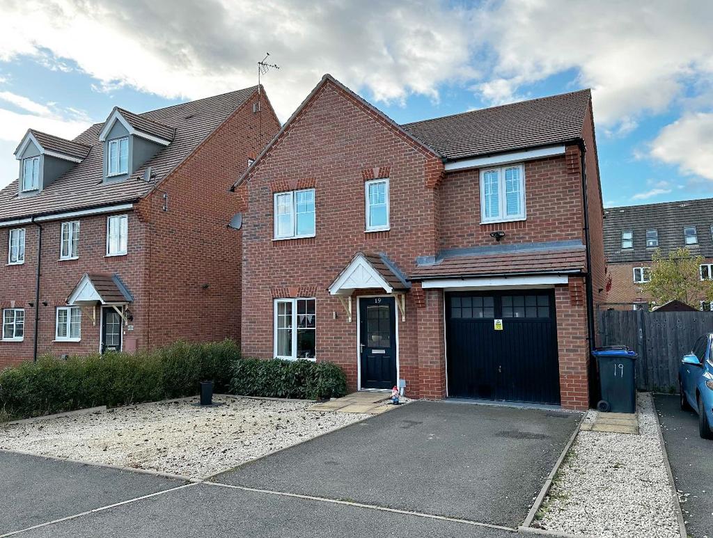 Brackley Crescent, Chase Meadow, Warwick 4 bed detached house for sale