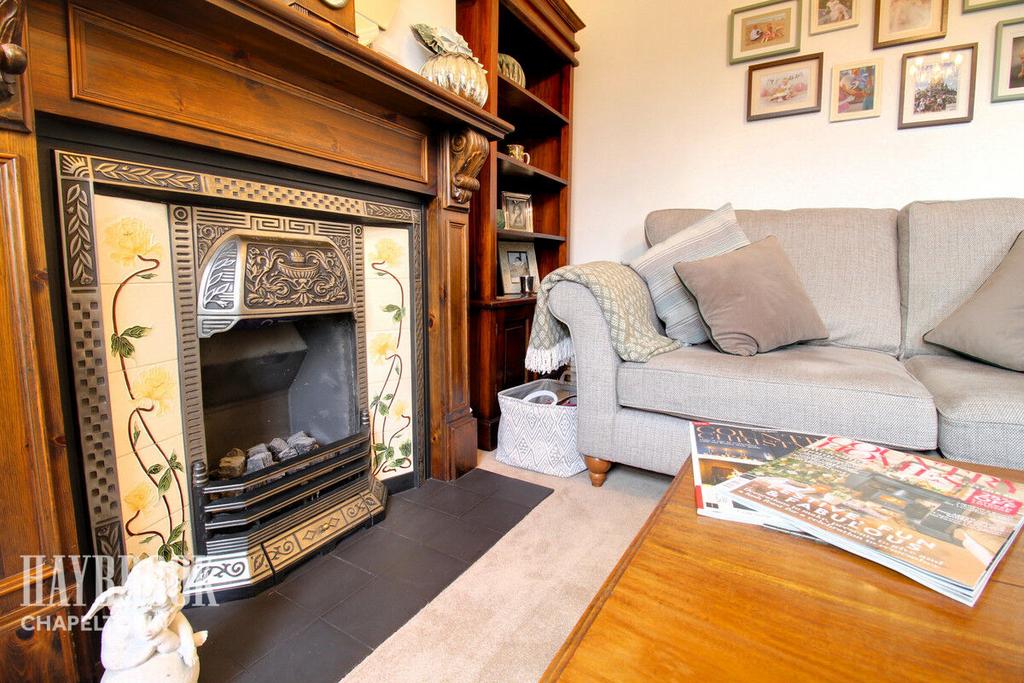 Burncross Road, Chapeltown 3 bed semidetached house for sale £300,000