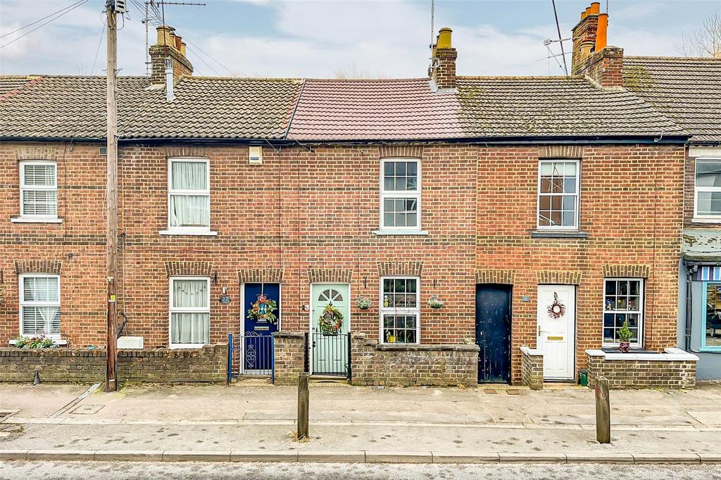 Park Street, St. Albans, Hertfordshire, AL2 2 bed terraced house for sale £459,950