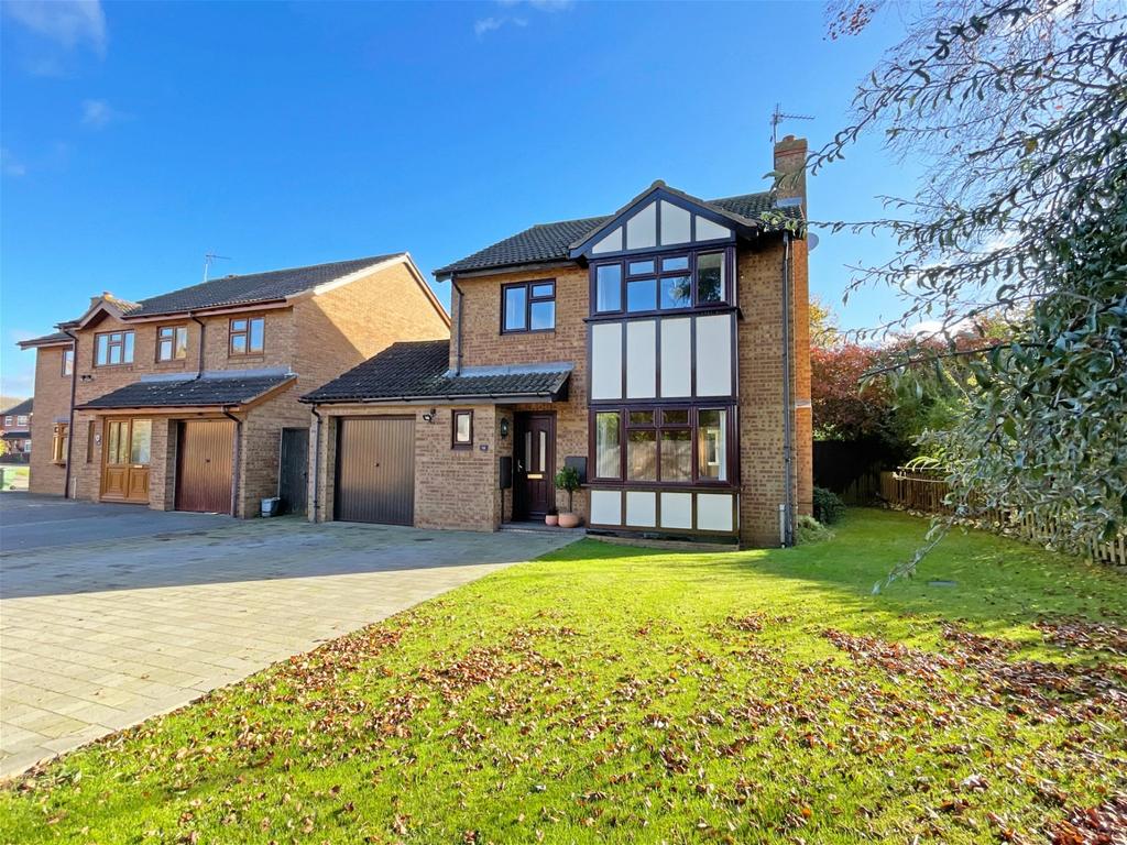 Derby Drive, Peterborough, Cambridgeshire, PE1 4NQ 4 bed detached house