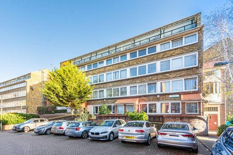 3 bedroom maisonette for sale, Garnies Close, Peckham, SE15