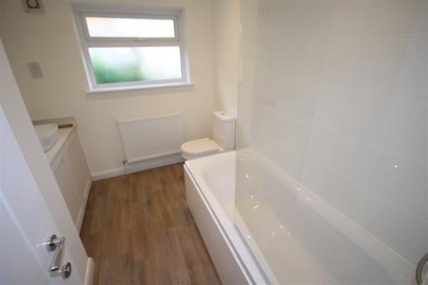 4 Blenheim Way, Grantham, NG31 7HT