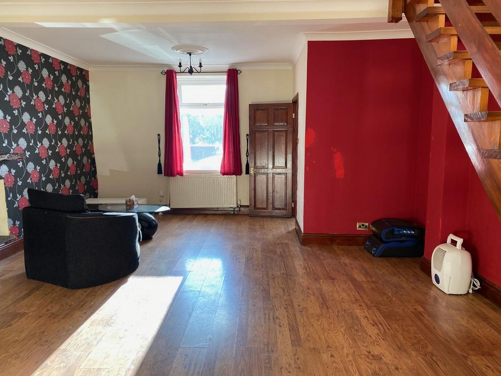 Mary Street, Seven Sisters, Neath, Neath Port Talbot. 3 bed terraced