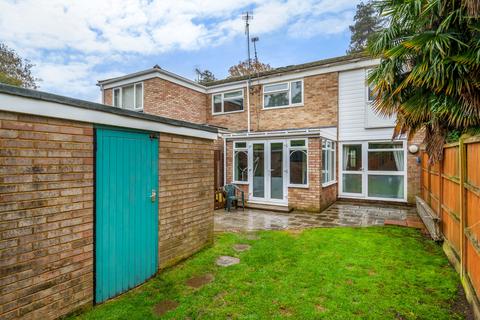 3 bedroom terraced house for sale, Netherby Park, Weybridge, KT13