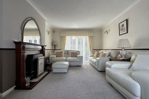 3 bedroom semi-detached house for sale - Hawthorn Drive, Jarrow, Tyne and Wear, NE32 4EQ