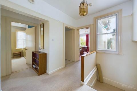 2 bedroom flat for sale, Devonshire Place, Eastbourne